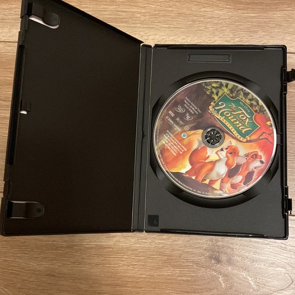 Variety of Disney and other classic kid’s DVD’s - Picture 8 of 8